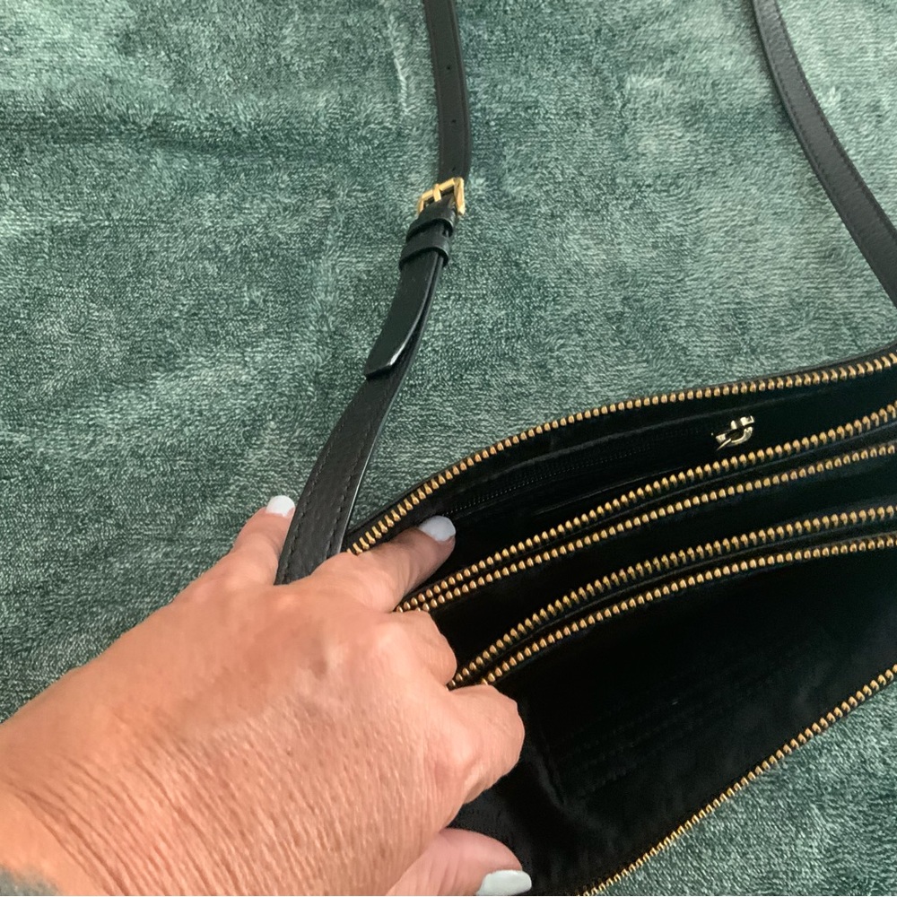 Michael Kors Crossbody Leather bag - Picture 11 of 16